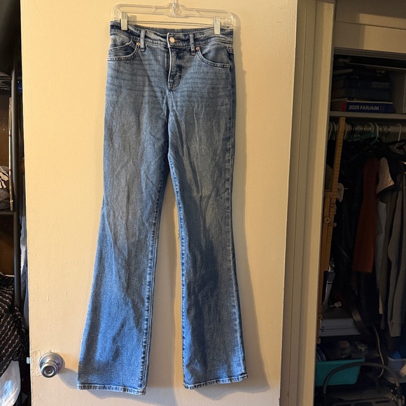 Women's High Waisted Light Wash Relaxed Wide Leg Jeans, Size 2L - Picture 1 of 3